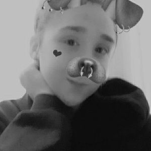 Meet your Posher, Gia